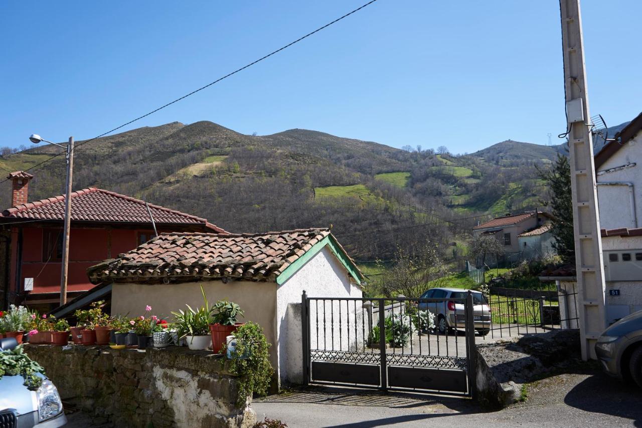 La Escanda La Rebollada Buitenkant foto